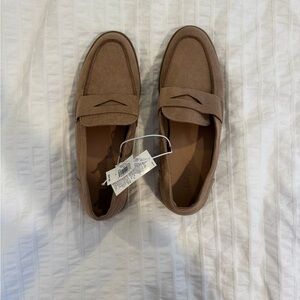 Old Navy Women's Tan Faux Suede Loafers